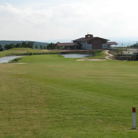 酒店 Golf Olomouc 4*
